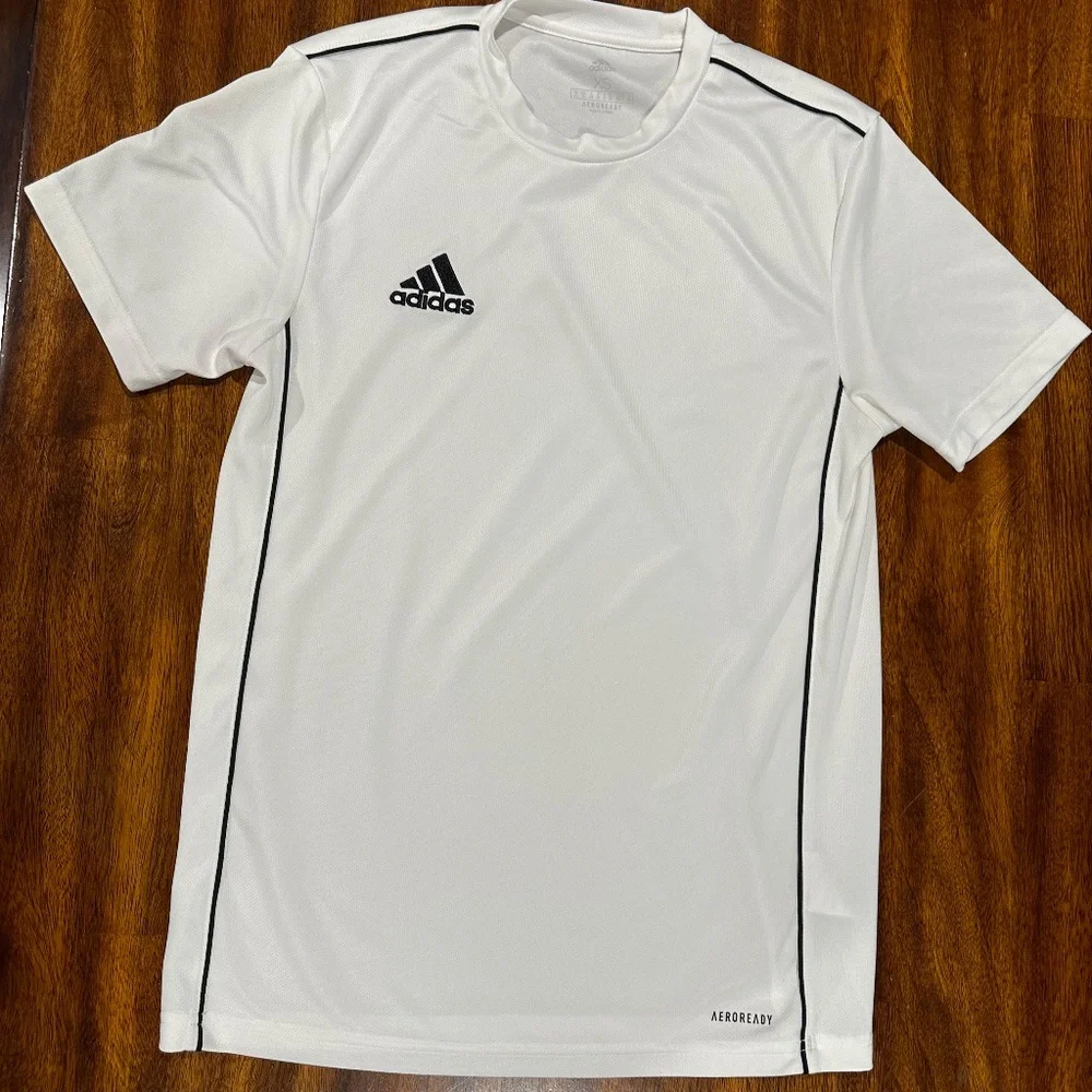 Adidas Aeroready Performance Shirt - Size XS.‎
